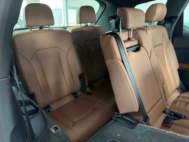 Used 2023 Audi Q7 3.0T Premium w/ Convenience Package AWD/4WD image 13