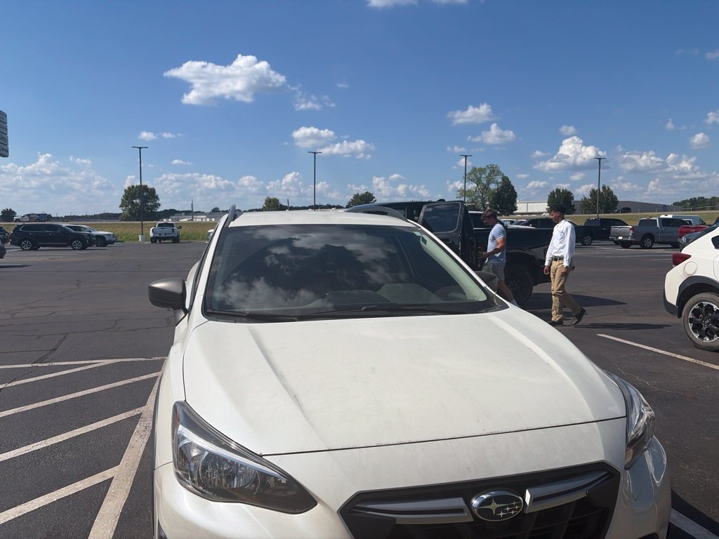 Used 2023 Subaru Crosstrek 2.0i AWD/4WD image 3