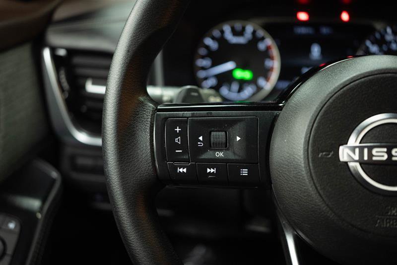 Used 2022 Nissan Rogue SV FWD image 28