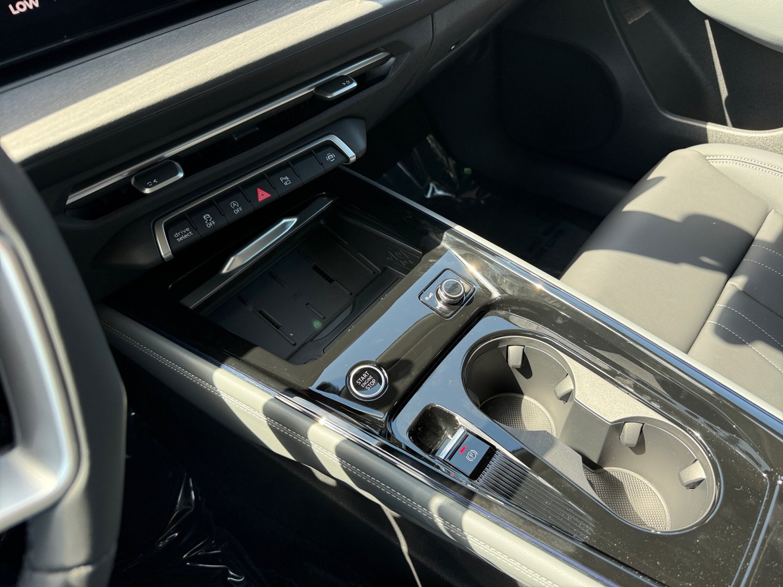 New 2026 Audi Q3 quattro 2.0T AWD/4WD image 13
