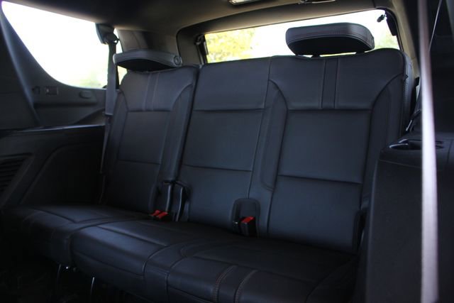 Used 2021 Chevrolet Tahoe RST w/ Luxury Package image 34