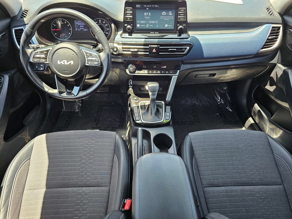 Used 2023 Kia Seltos S FWD image 22