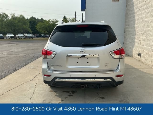 Used 2014 Nissan Pathfinder SV AWD/4WD image 9