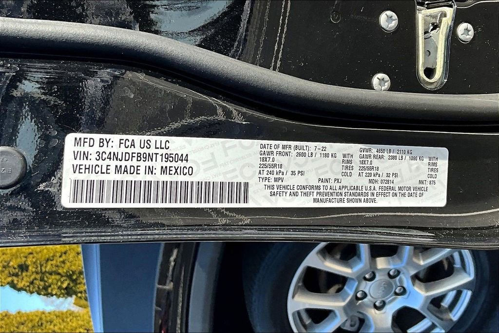 Used 2022 Jeep Compass Latitude image 19