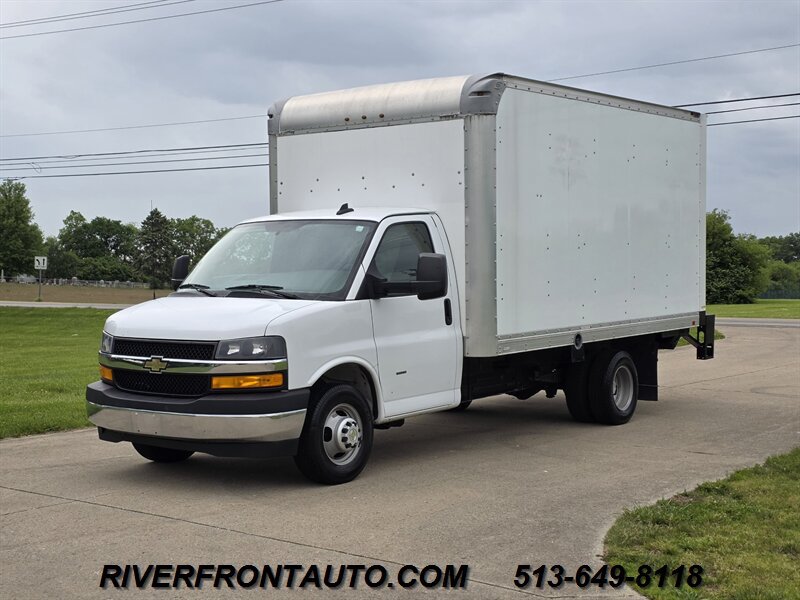 Used 2021 Chevrolet Express 3500 w/ Driver Convenience Package RWD image 22