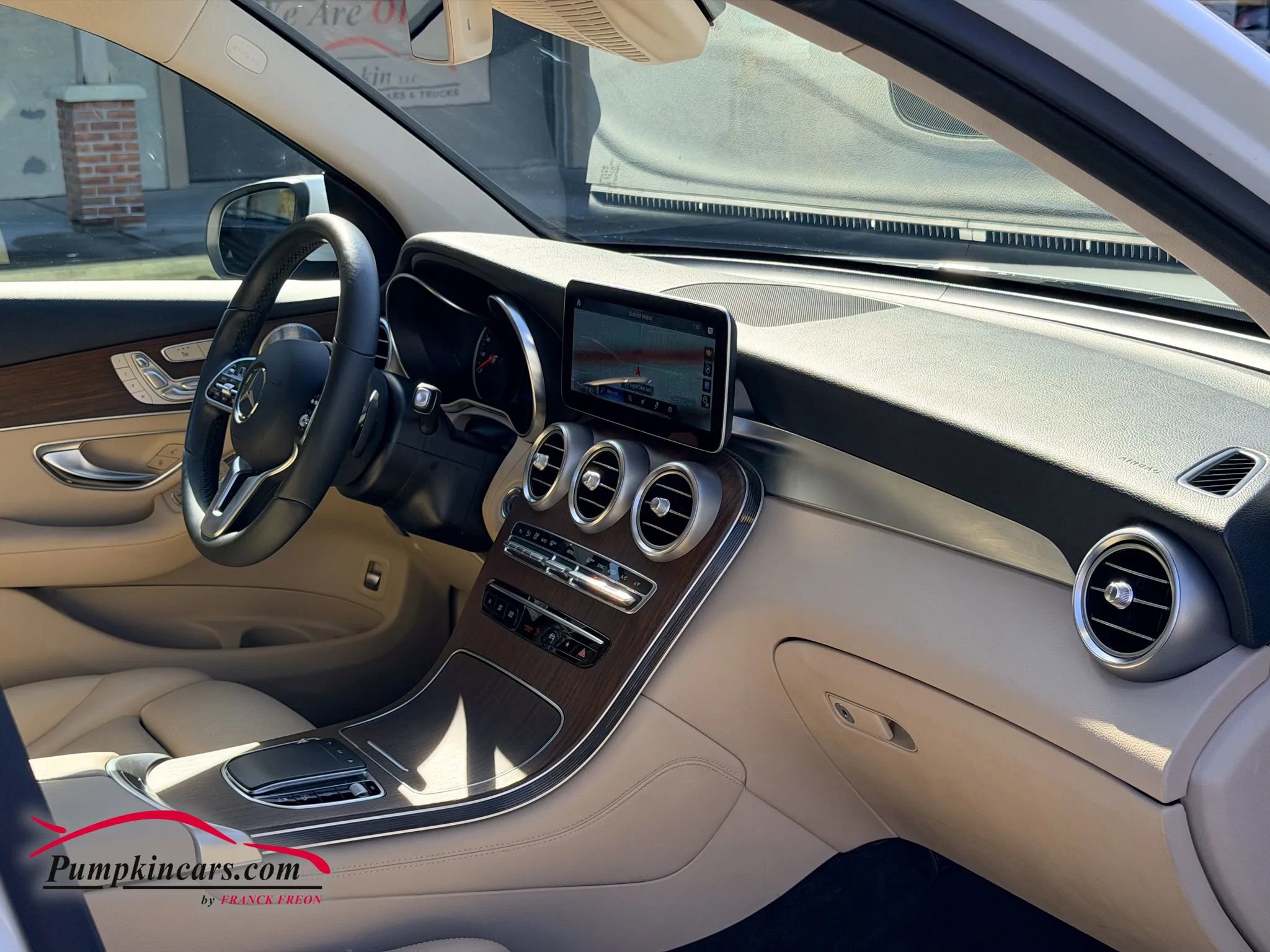 Used 2020 Mercedes-Benz GLC 300 4MATIC image 18