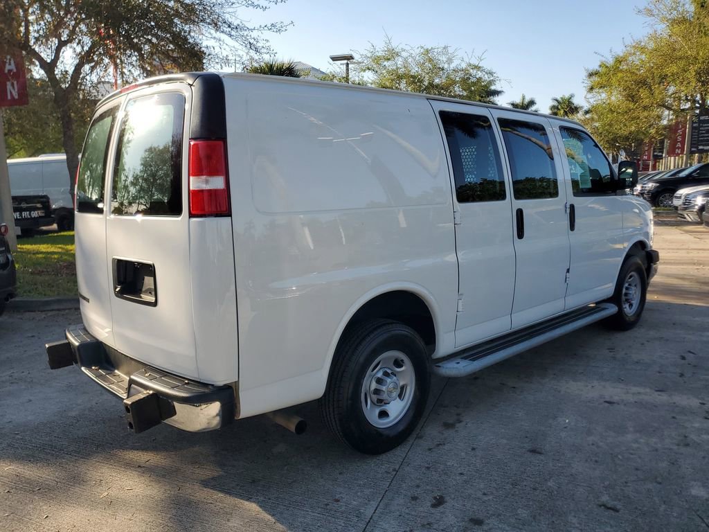 Used 2024 Chevrolet Express 2500 w/ Driver Convenience Package RWD image 6