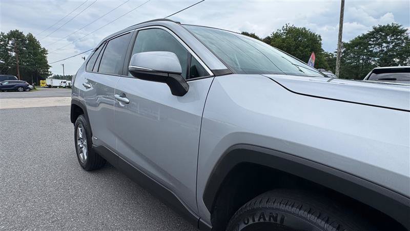 Used 2022 Toyota RAV4 XLE w/ Convenience Package AWD/4WD image 20
