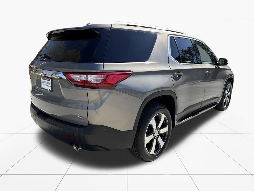 Used 2019 Chevrolet Traverse LT w/ LT Premium Package image 9