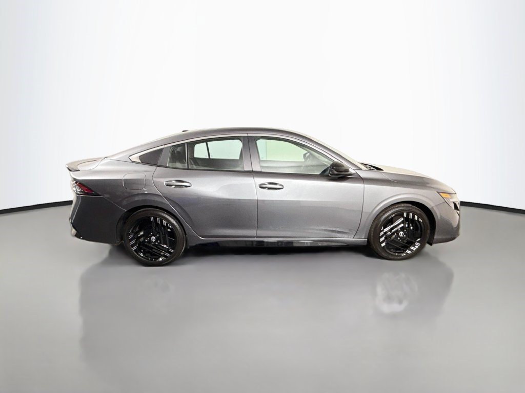 Used 2026 Nissan Sentra SR w/ Floor Mat Package FWD image 11