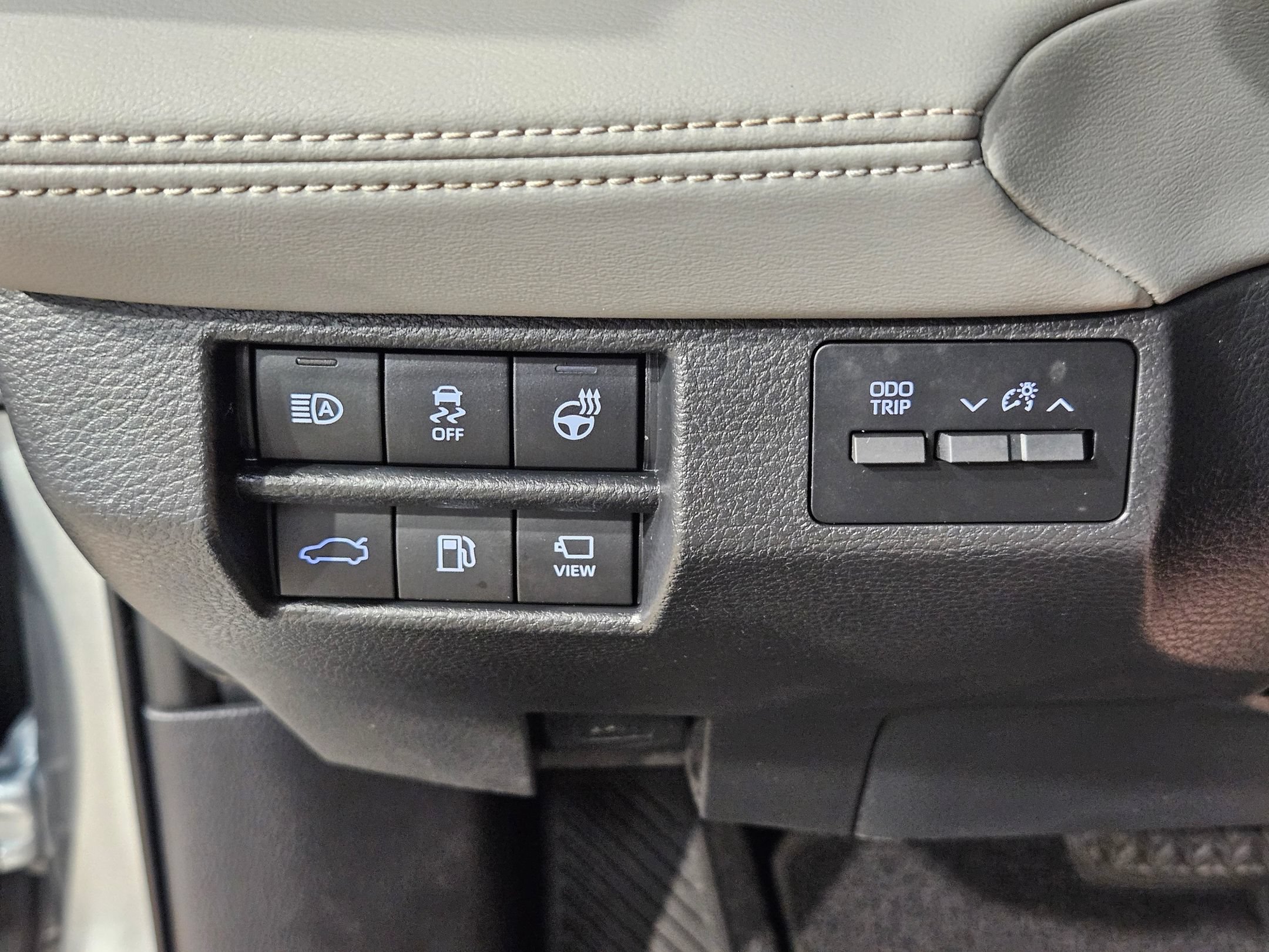 Used 2021 Toyota Avalon Limited w/ Advanced Safety Package FWD image 26