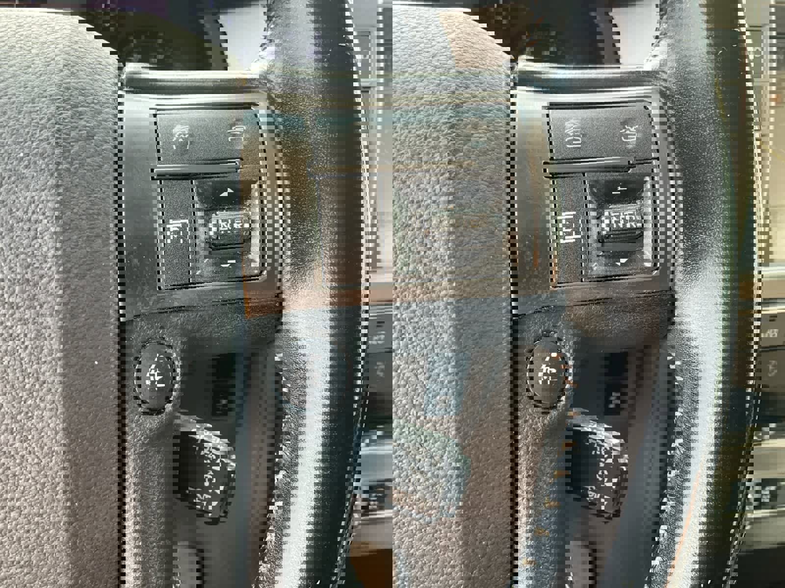 Used 2018 Lexus GX 460 Premium w/ Premium Package image 39