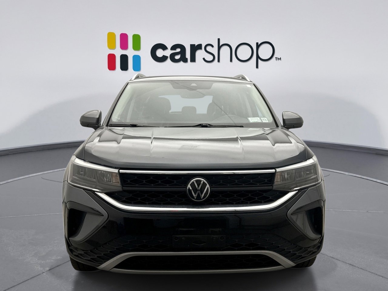 Used 2023 Volkswagen Taos SE w/ Panoramic Sunroof Package image 6