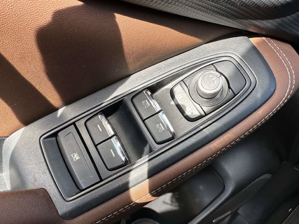 Used 2020 Subaru Forester Touring AWD/4WD image 33