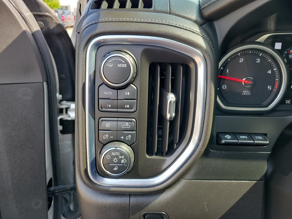 Used 2022 Chevrolet Silverado 2500 LTZ w/ LTZ Plus Package AWD/4WD image 23