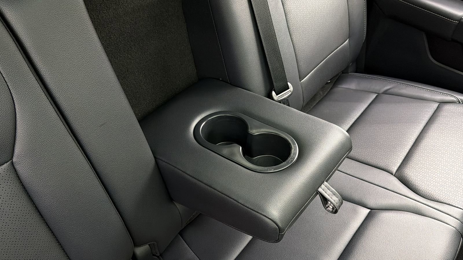 Used 2025 Ford F150 Lariat AWD/4WD image 41