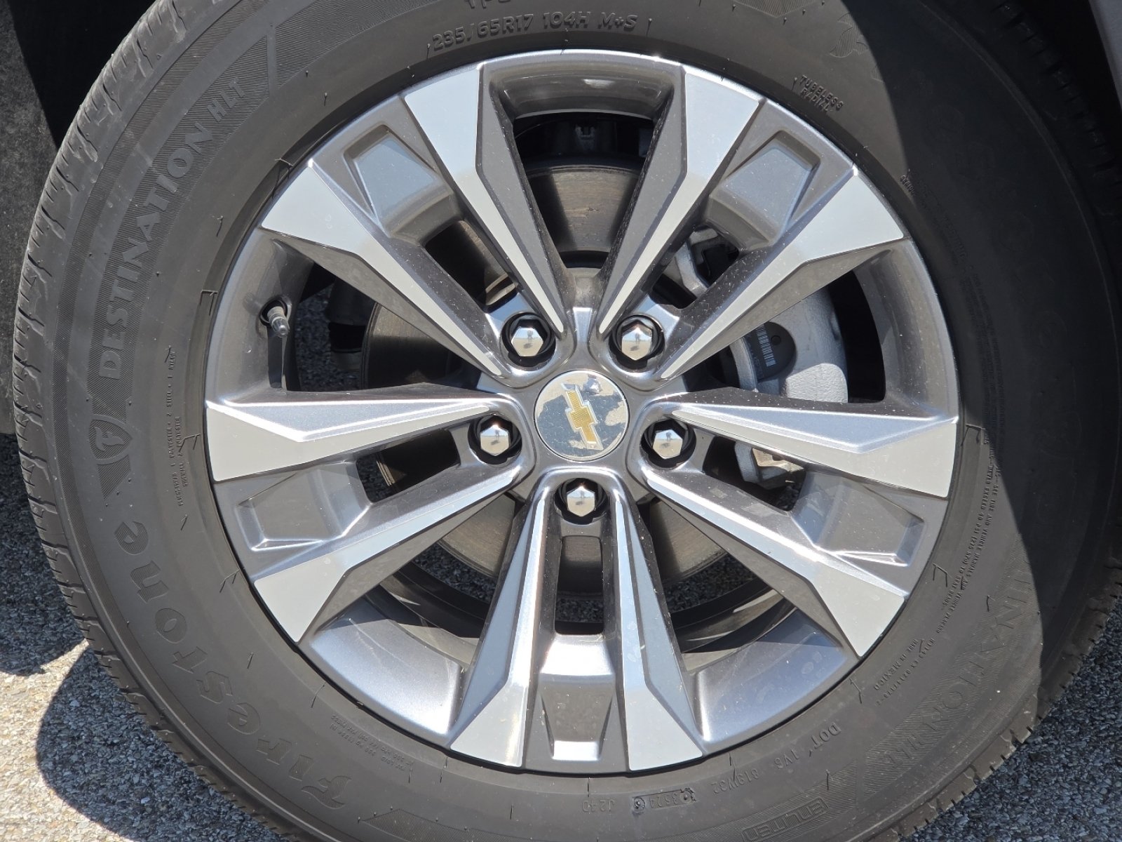 Used 2025 Chevrolet Equinox LT w/ Safety and Technology Package FWD image 9