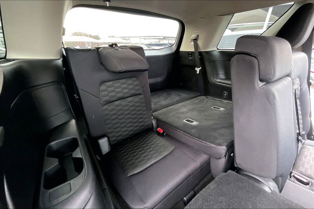 Used 2024 Nissan Pathfinder S image 38