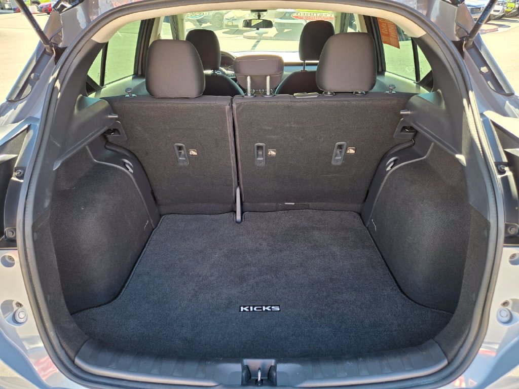 Used 2023 Nissan Kicks SV FWD image 19
