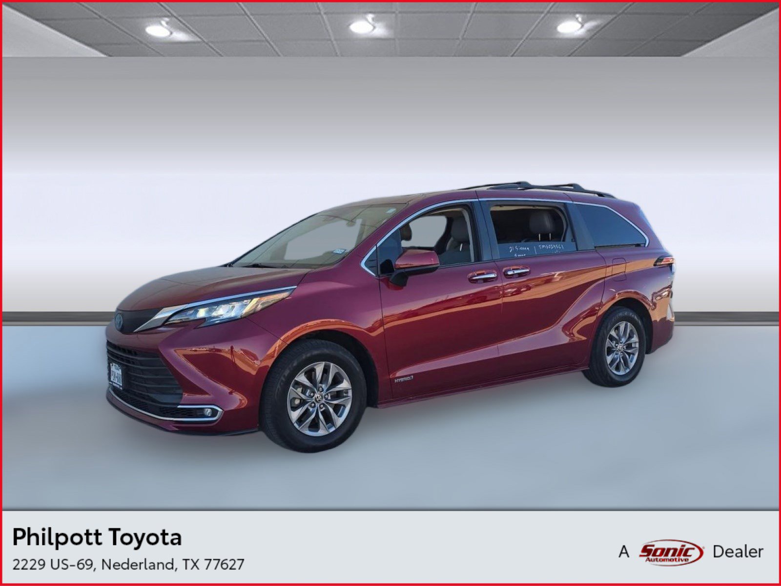 Used 2021 Toyota Sienna XLE