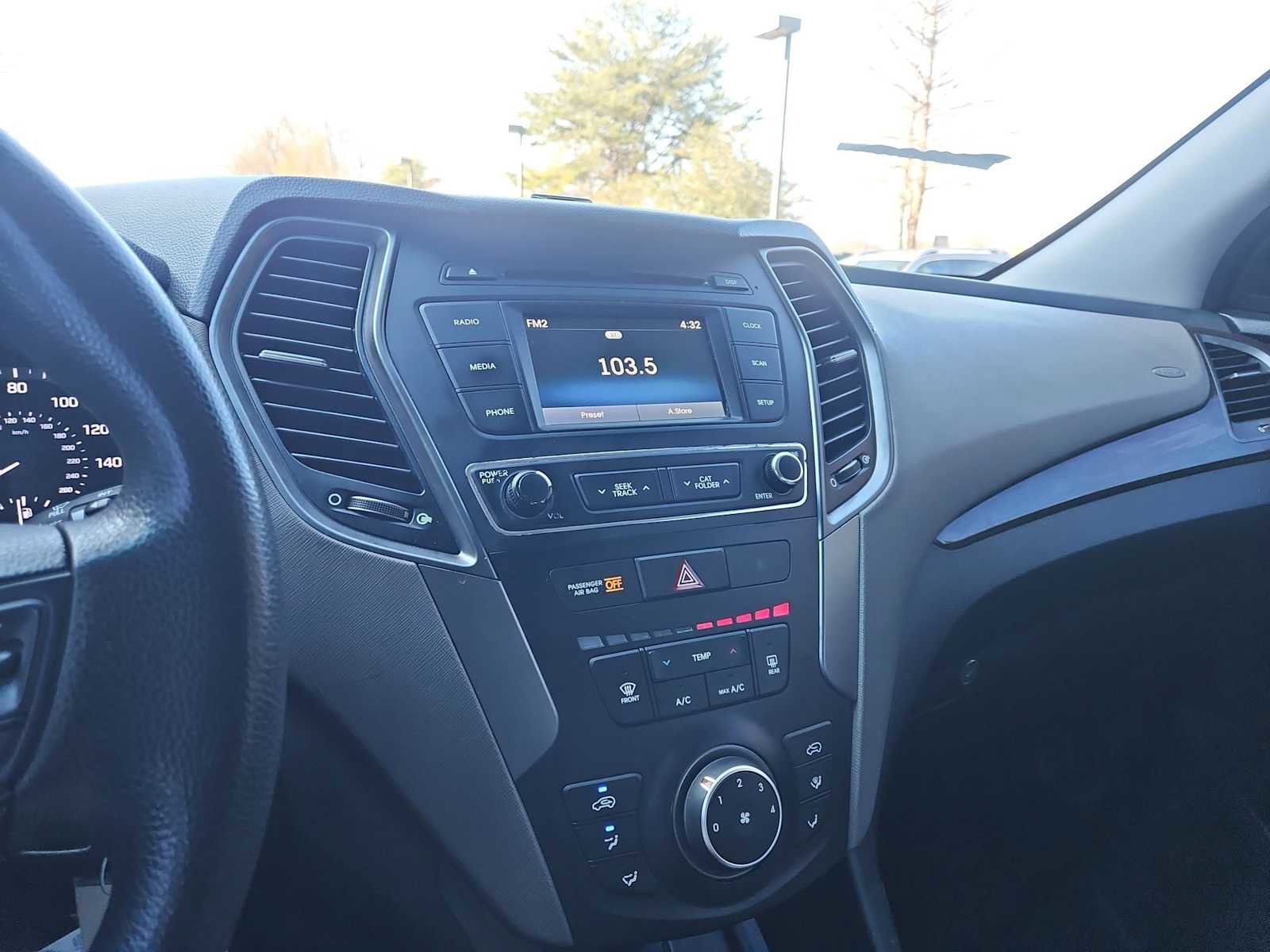 Used 2017 Hyundai Santa Fe Sport image 25