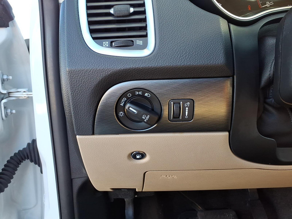 Used 2019 Dodge Durango Citadel w/ Technology Group AWD/4WD image 17