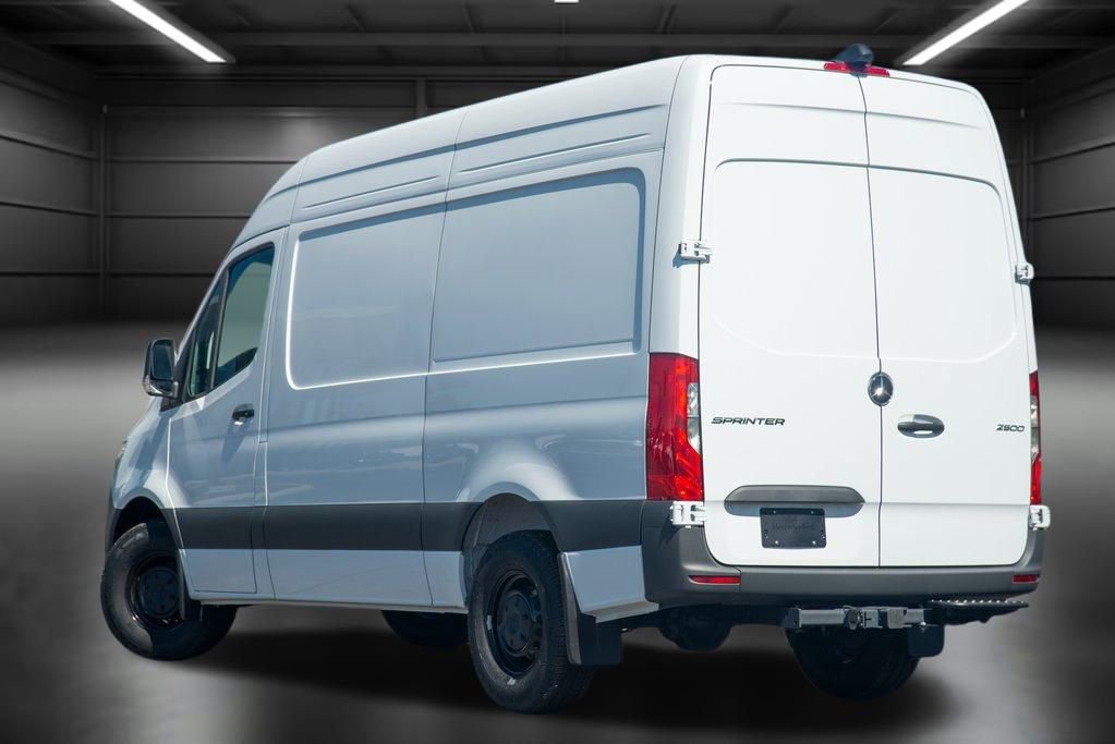 Used 2024 Mercedes-Benz Sprinter 144 Cargo image 9