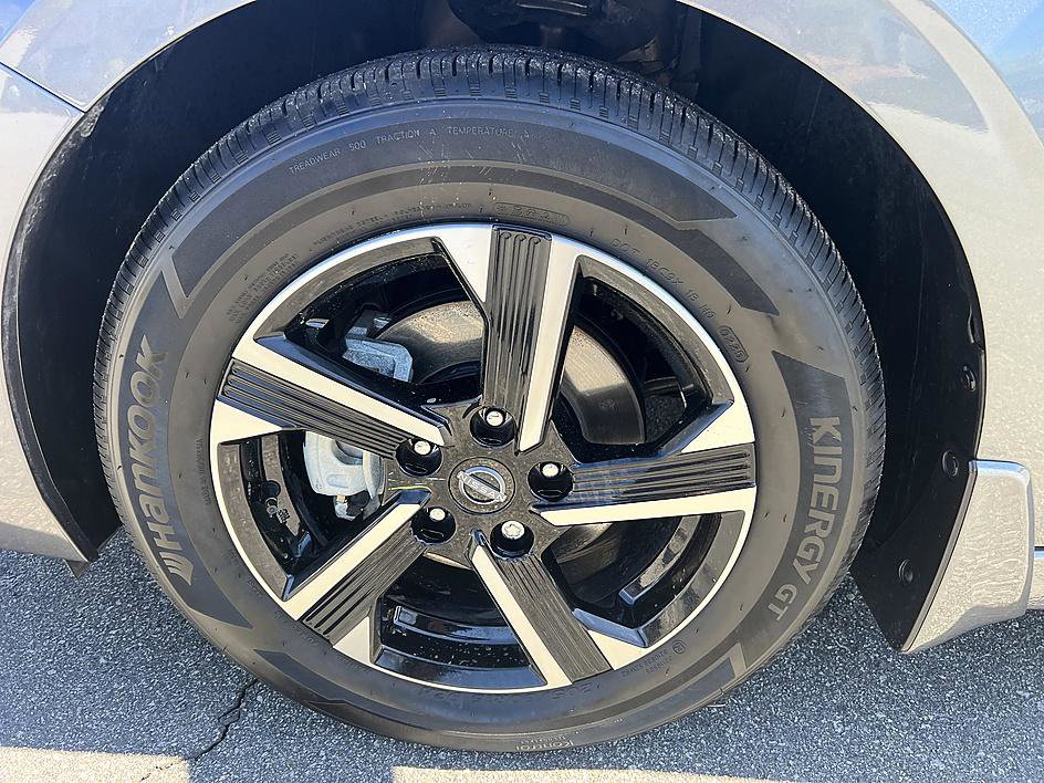 Certified 2025 Nissan Sentra SV w/ Trunk Package image 9