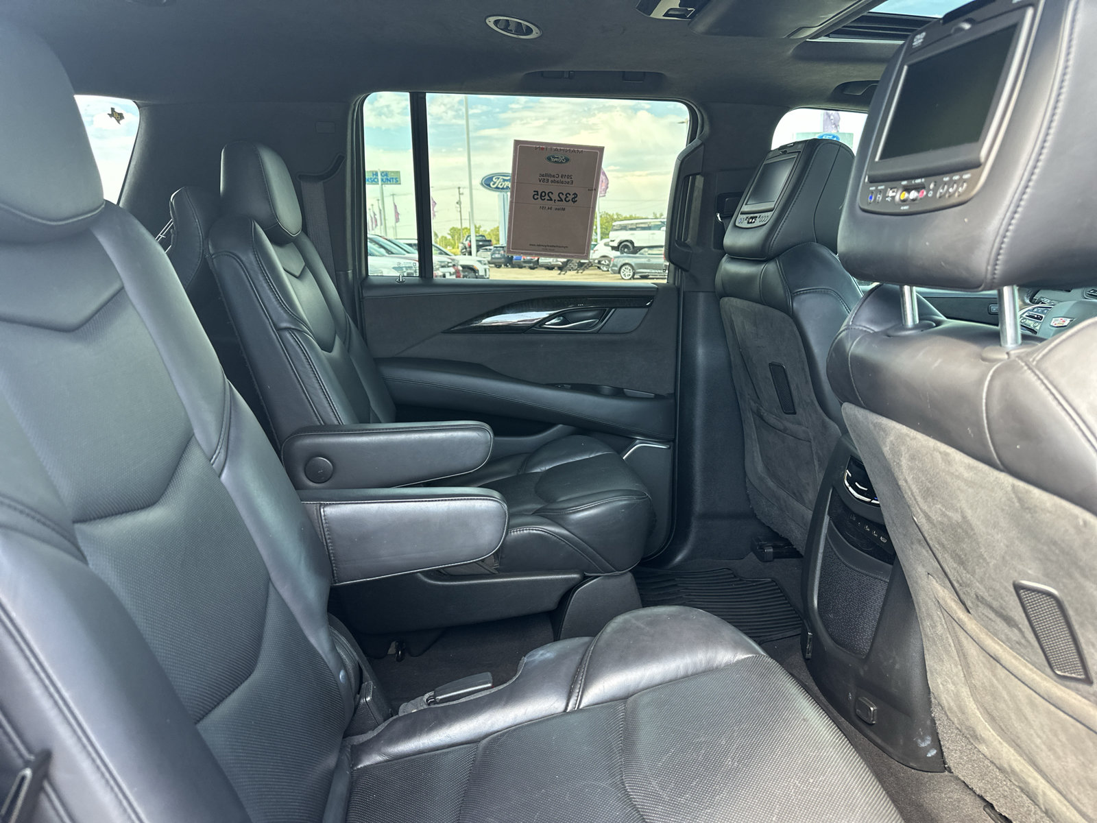 Used 2019 Cadillac Escalade ESV Platinum AWD/4WD image 5