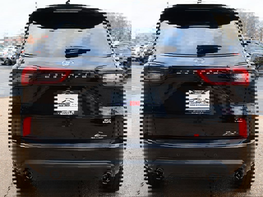 Used 2025 Ford Escape ST-Line Elite w/ Premium Technology Package image 5