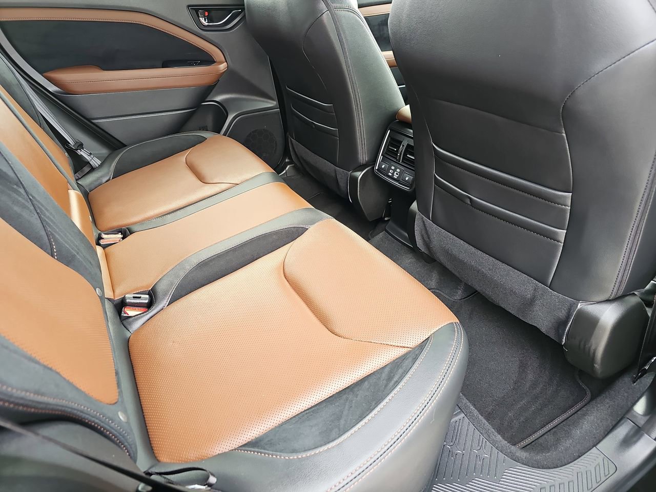 Used 2025 Subaru Forester Touring w/ Popular Package - Touring image 14