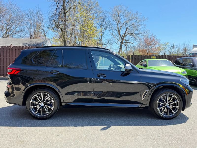 Used 2020 BMW X5 M50i w/ Executive Package image 4