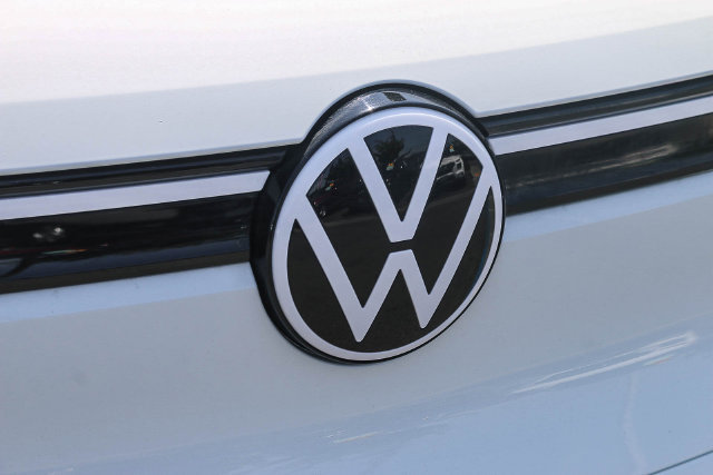 Used 2023 Volkswagen ID.4 Pro RWD image 7