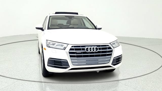 Used 2018 Audi Q5 2.0T Premium Plus w/ Premium Plus Package AWD/4WD image 2