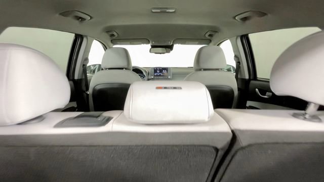 Used 2023 Hyundai Kona SE FWD image 14