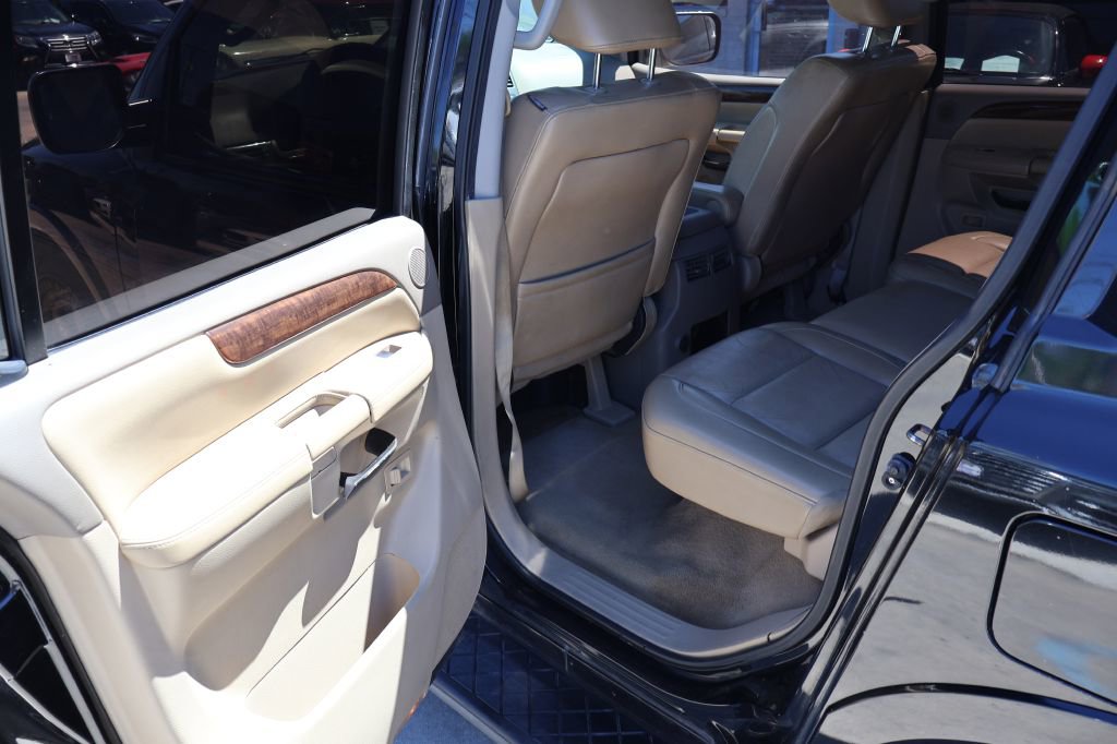 Used 2012 Nissan Armada SL w/ DVD FES Pkg RWD image 17