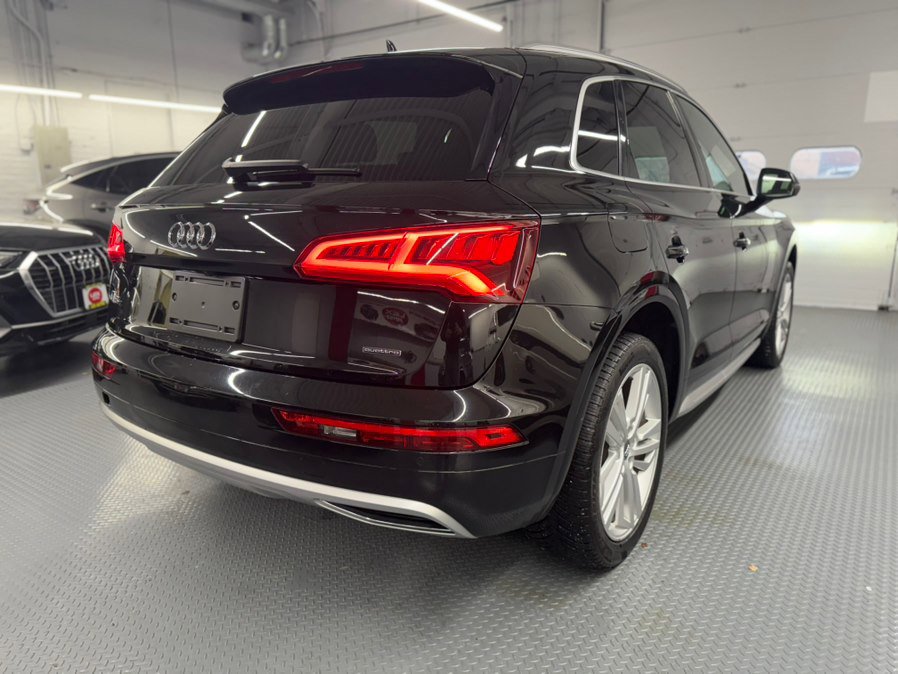 Used 2019 Audi Q5 2.0T Premium Plus w/ Premium Plus Package AWD/4WD image 8