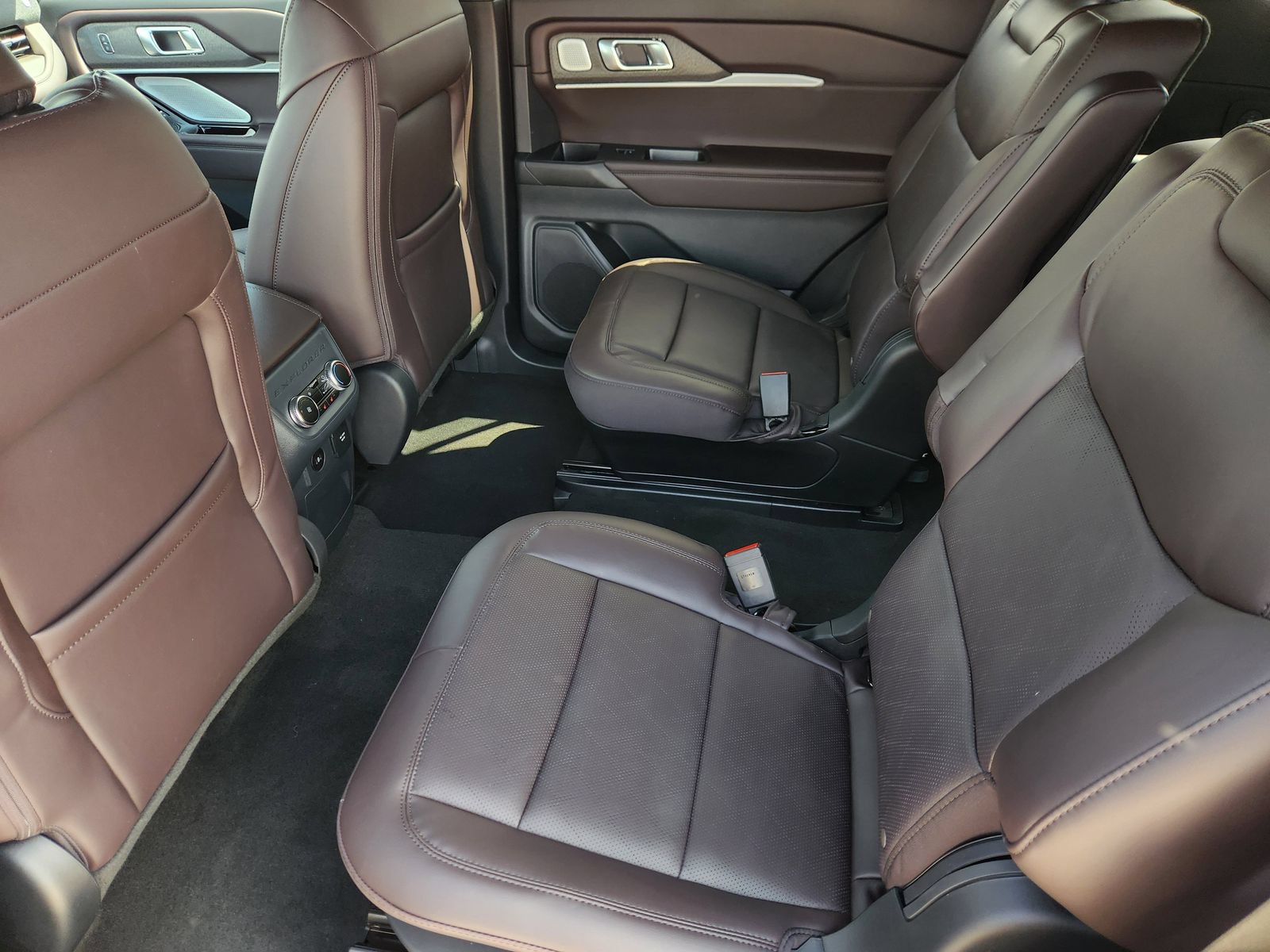 New 2026 Ford Explorer Platinum RWD image 26
