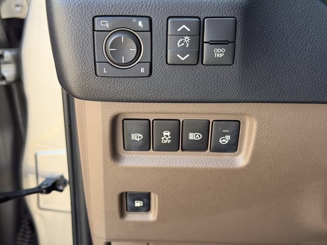 Used 2023 Lexus GX 460 Premium AWD/4WD image 9