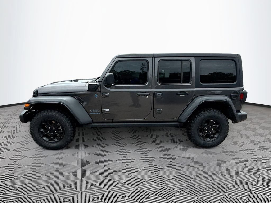Used 2023 Jeep Wrangler Unlimited w/ Cold Weather Group AWD/4WD image 9