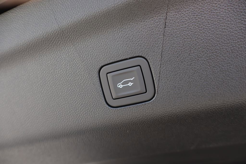 New 2026 Chevrolet Suburban Z71 w/ Z71 Off-Road Package image 44