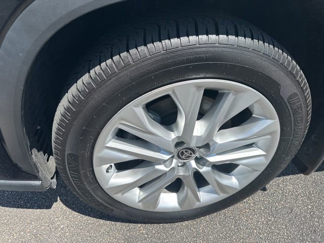 Used 2023 Toyota Highlander Limited image 10