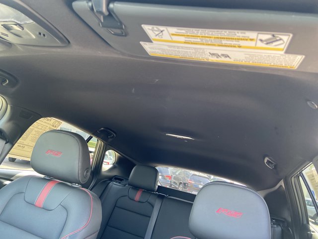 Used 2025 Chevrolet Trax RS image 31