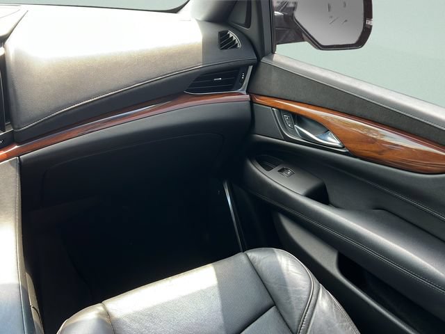 Used 2015 Cadillac Escalade Premium AWD/4WD image 14