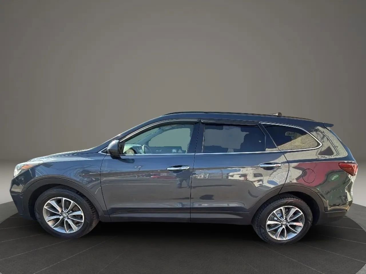 Used 2017 Hyundai Santa Fe SE AWD/4WD image 8