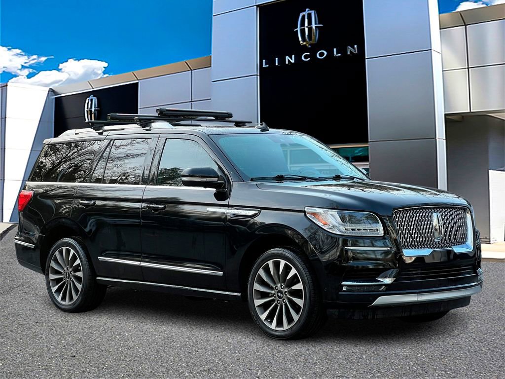 Used 2021 Lincoln Navigator Reserve image 1
