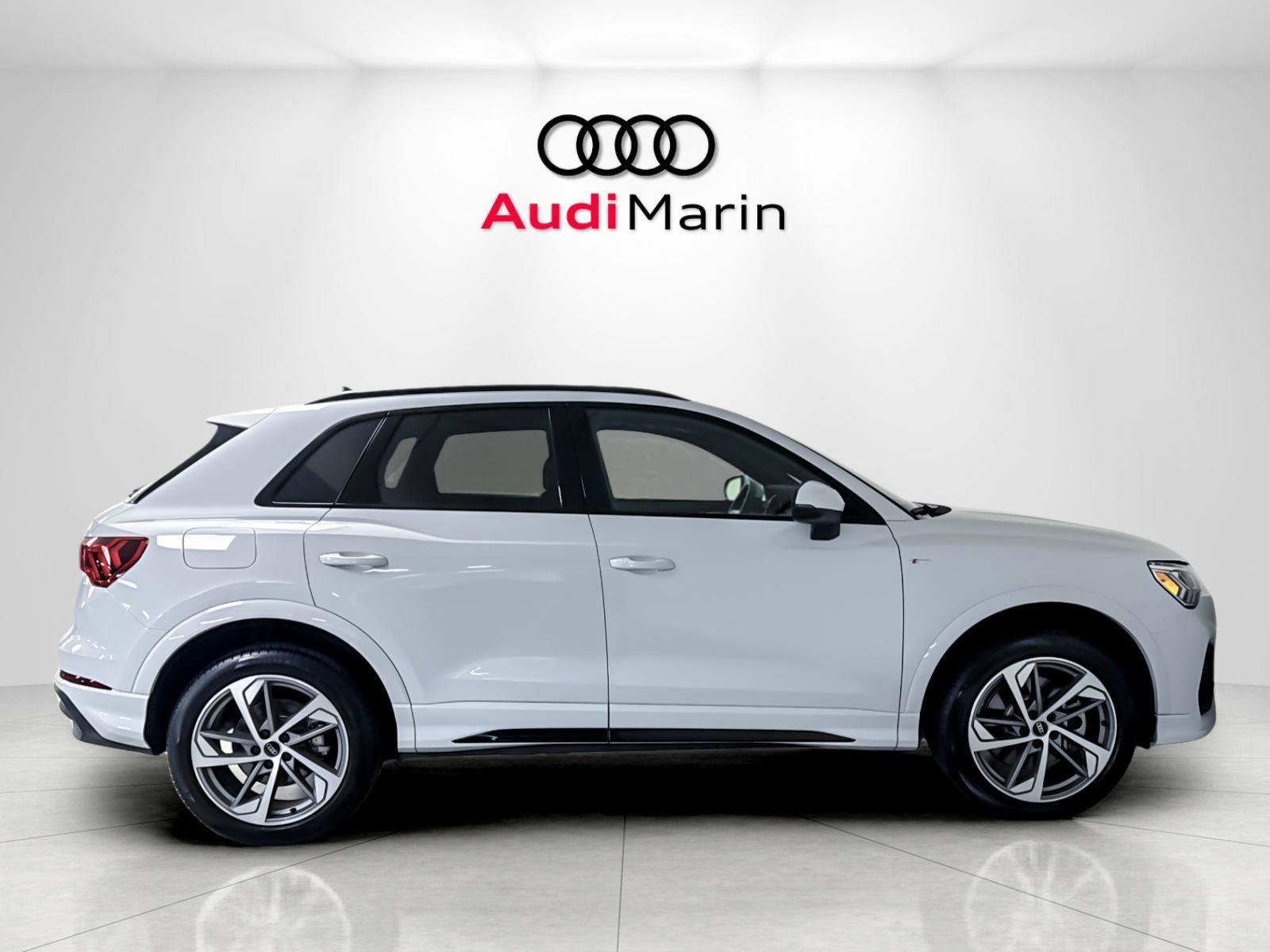 Certified 2025 Audi Q3 2.0T Premium w/ Convenience Plus Package image 6