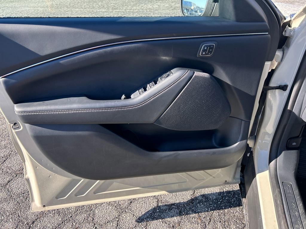 Used 2025 Ford Mustang Mach-E Select w/ Comfort Package Lite image 12