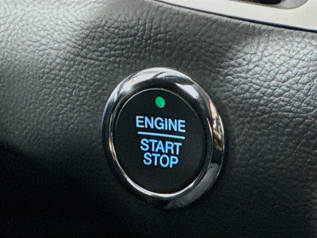 Used 2021 Ford Edge SEL FWD image 18