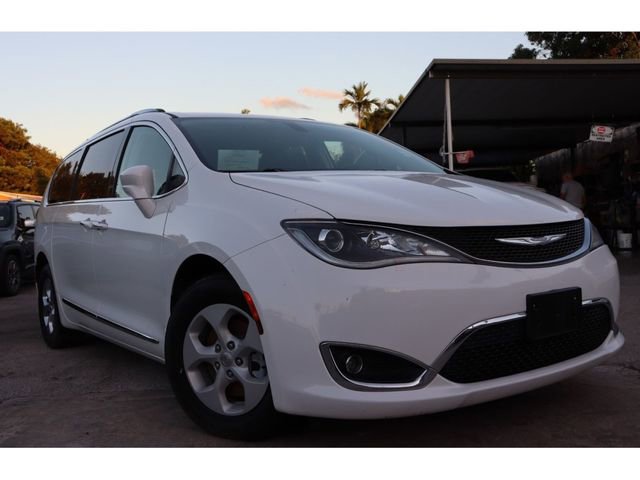 Used 2017 Chrysler Pacifica Touring-L Plus